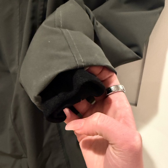 Eddie Bauer Women’s Olympia Waterproof Down Stadium Coat - Picture 7 of 8